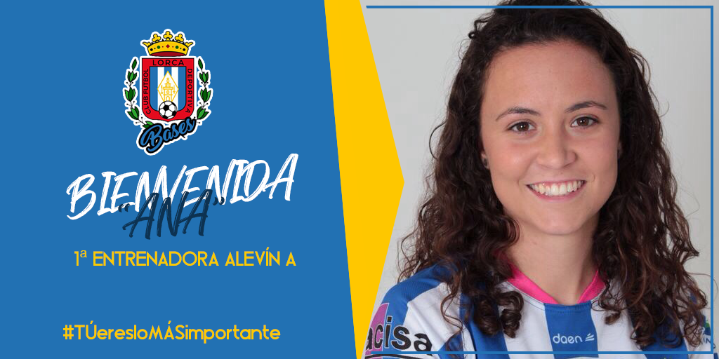 Ana Ros, entrenadora del Alevín A del Lorca Deportiva